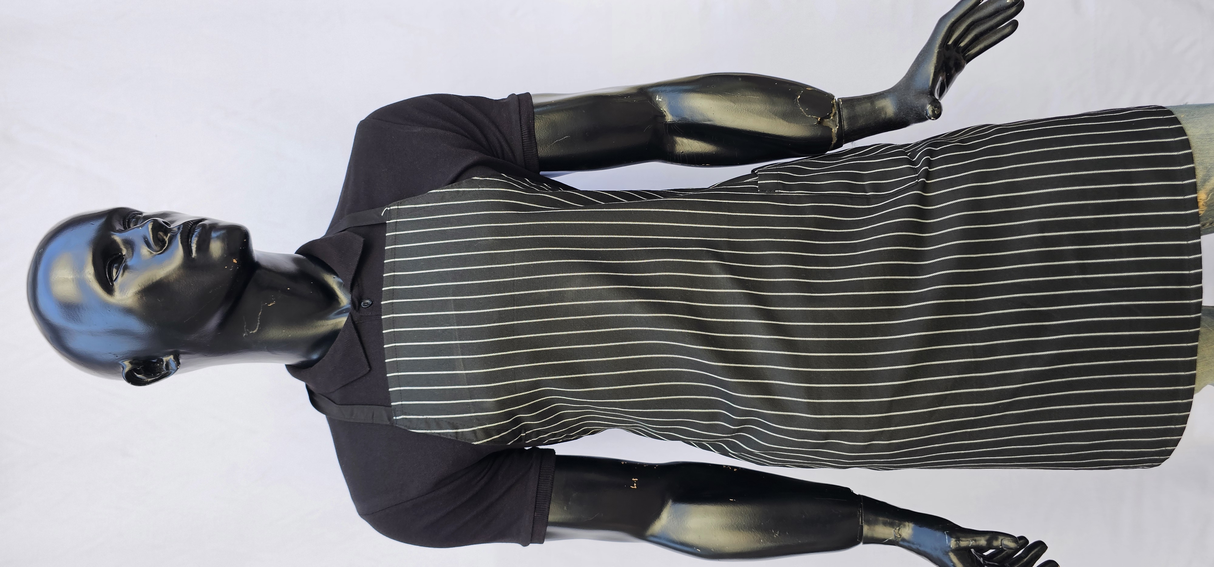 DESENLİ ASKILI ÖNLÜK SİYAH ZEMİN BEYAZ İNCE ÇİZGİ