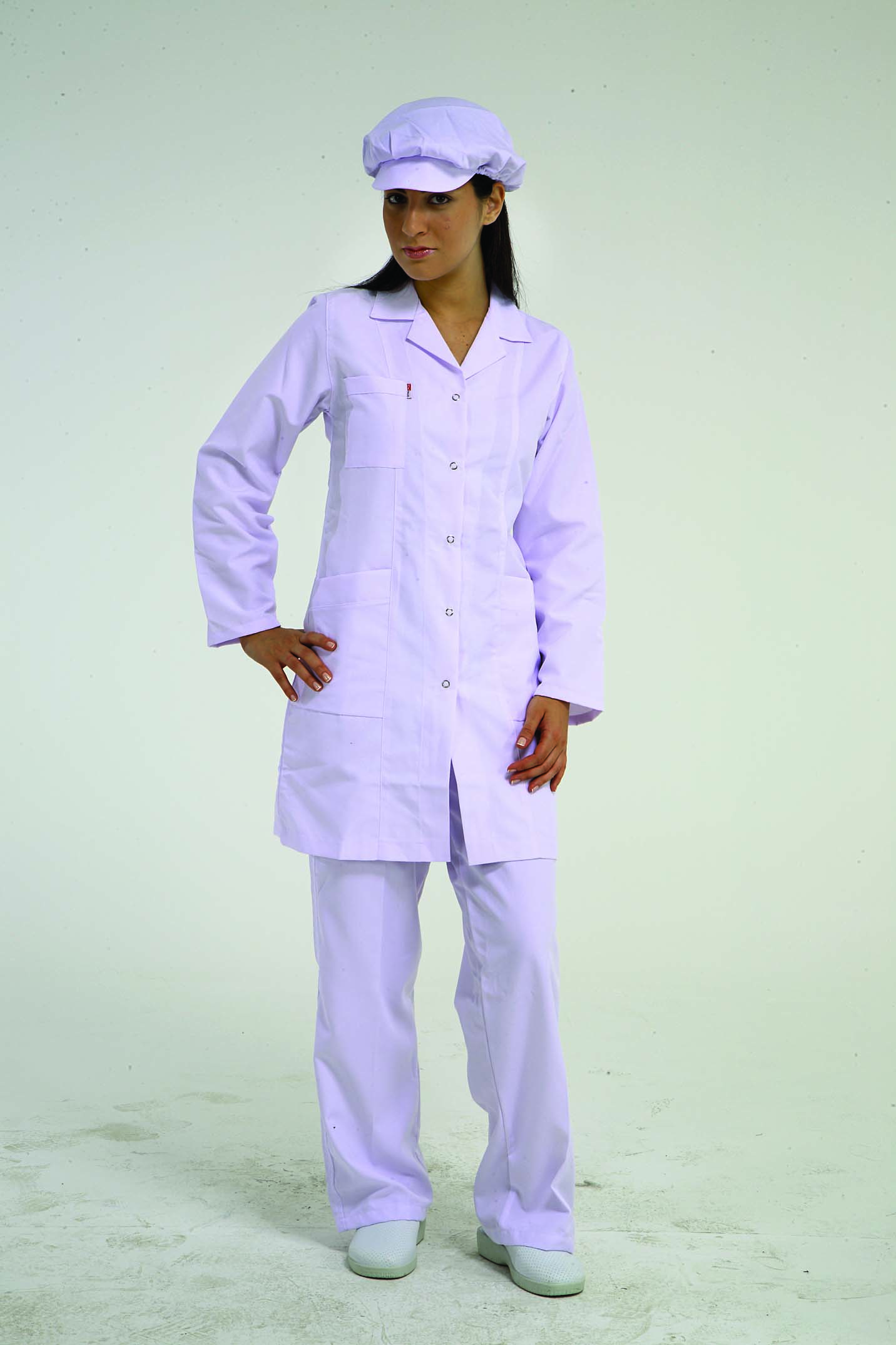 KAT GÖREVLİSİ UZUN ÖNLÜK