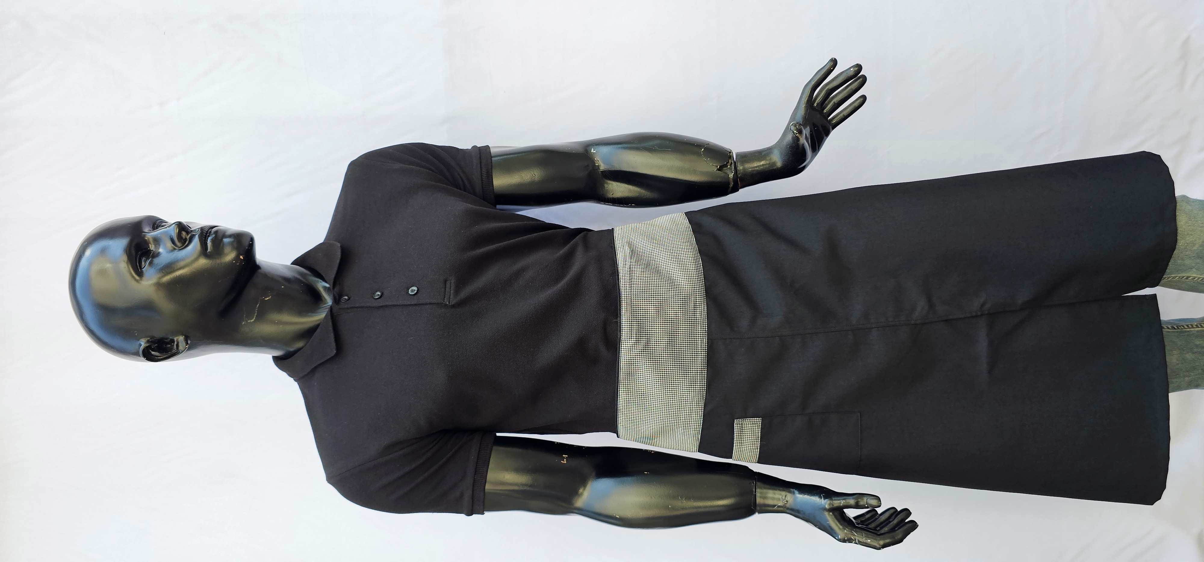 POLİYVİSKON ALPAKA LÜKS YARIM ÖNLÜK YIRTMAÇLI SİYAH ZEMİN SİYAH SİMLİ GARNİLİ