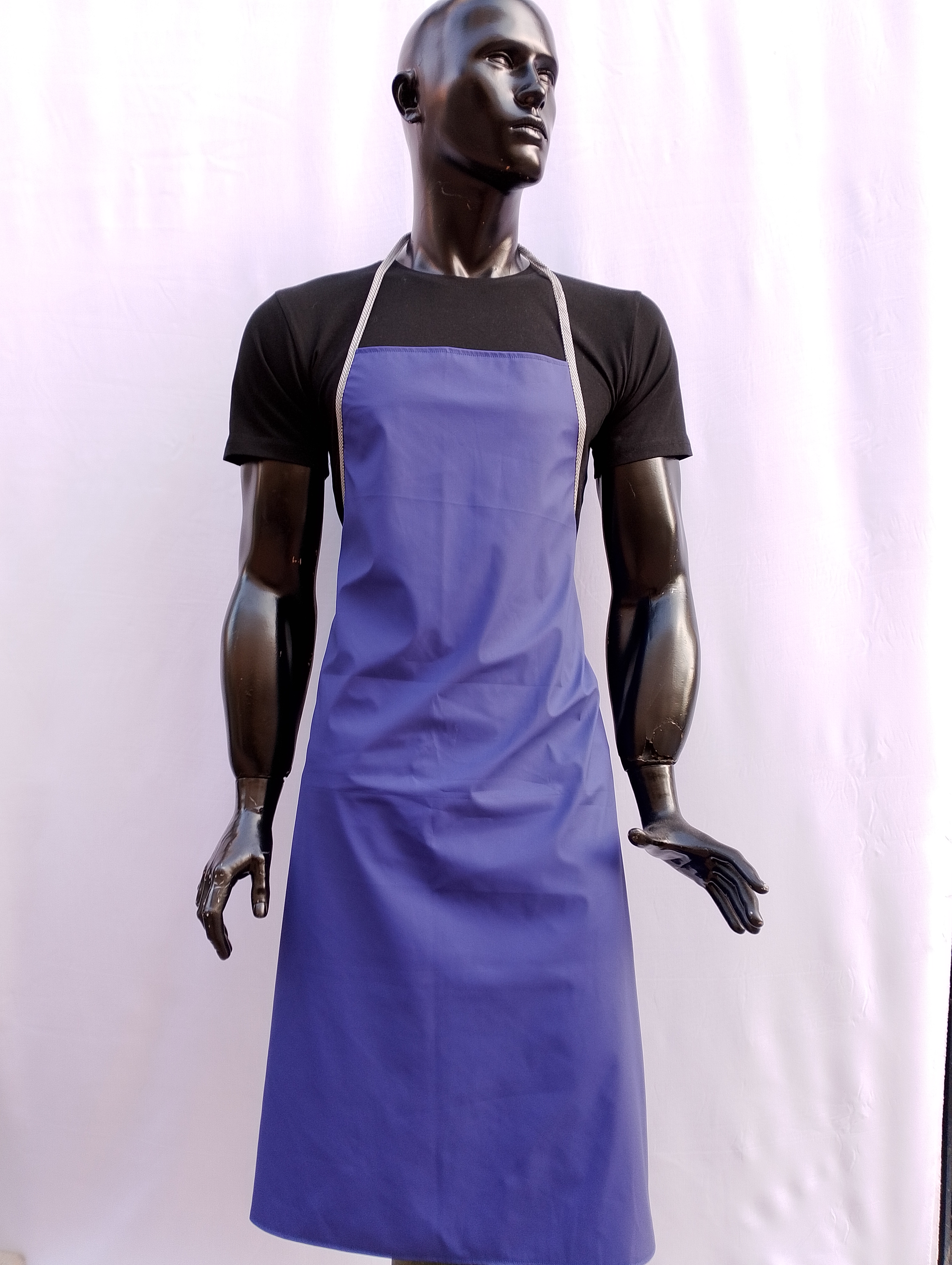 BULAŞIKÇI ÖNLÜĞÜ SİYAH BEYAZ GRİ LACİVERT YEŞİL SAKS MAVİ RENKLERİMİZ 70X120 CM