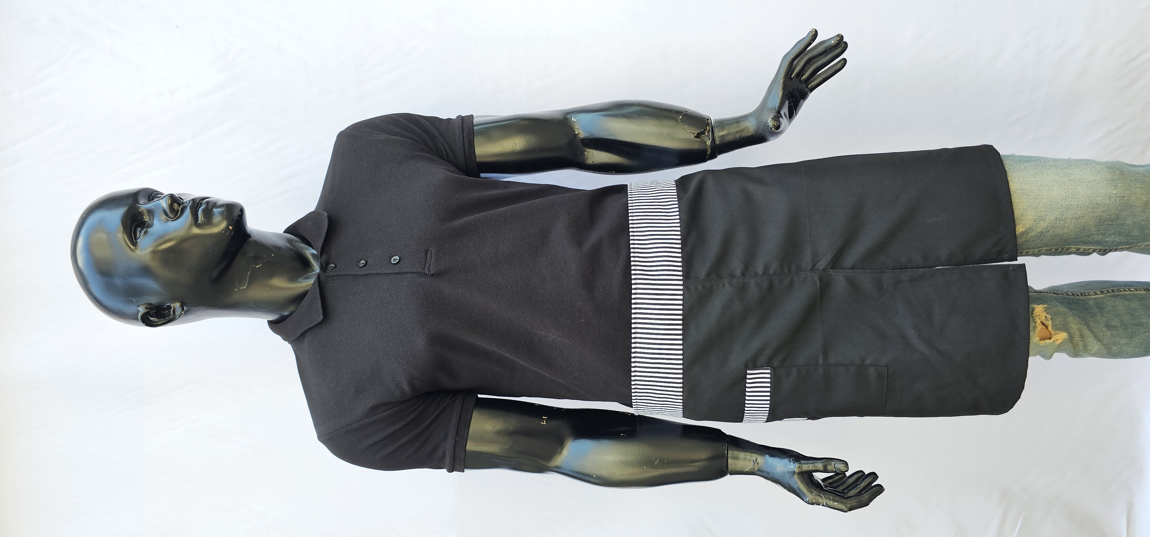 POLİYVİSKON ALPAKA YARIM ÖNLÜK YIRTMAÇLI SİYAH ZEMİN SİYAH BEYAZ ÇUBUK ÇİZGİLİ