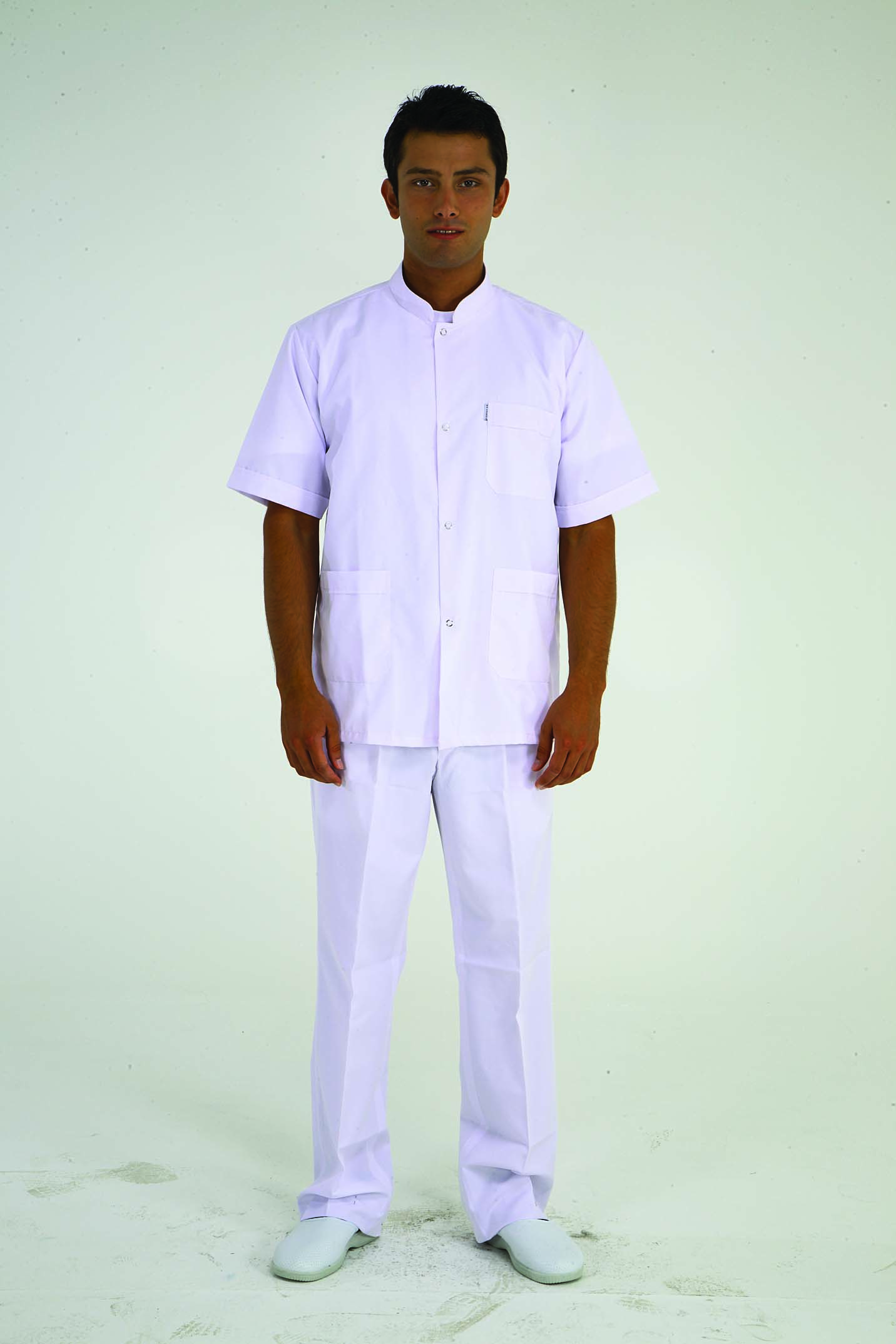 KOMİ CEKETİ DÜZ BEYAZ UZUN KOL VE KISA KOL ÜRETİMEKTEDİR