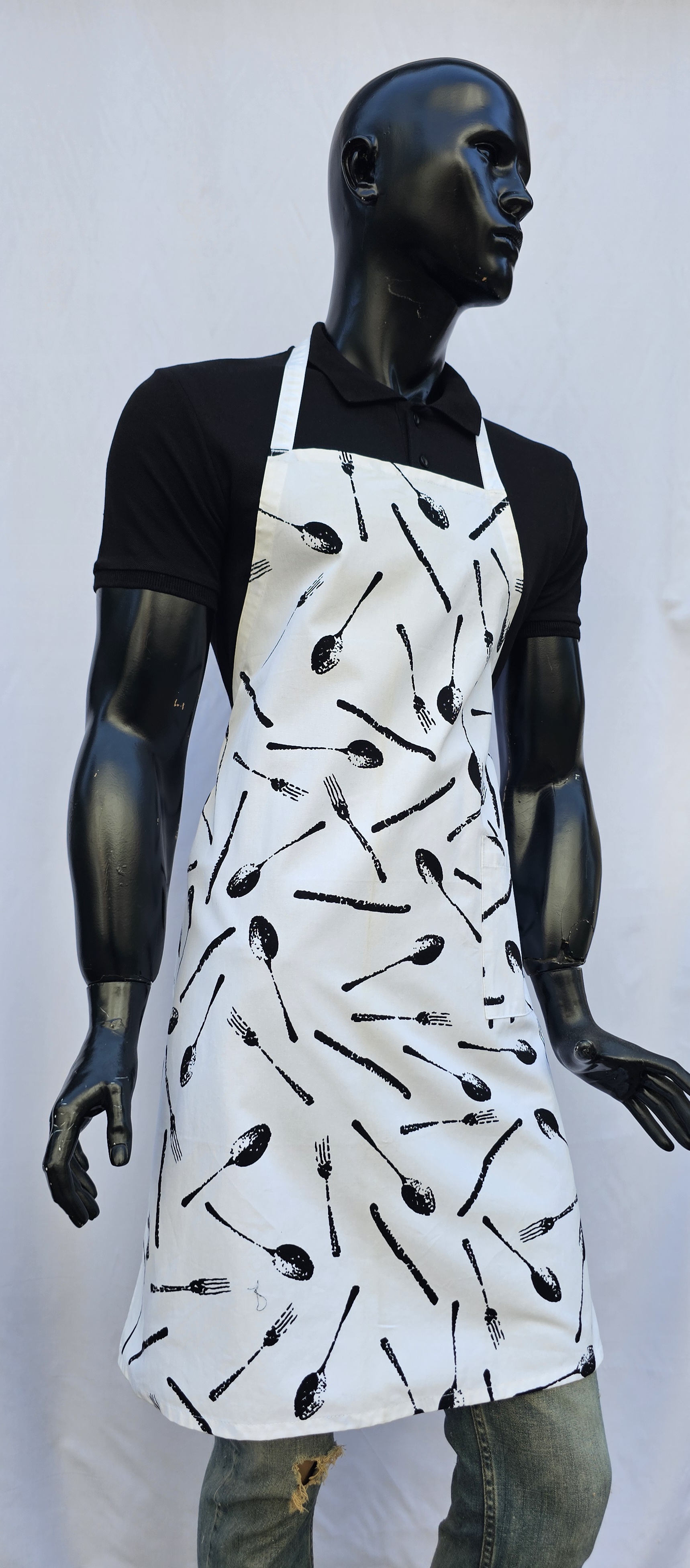 ASKILI ÖNLÜK HARMAN GABARDİN BEYAZ ZEMİN ÇATAL KAŞIK DESENLİ