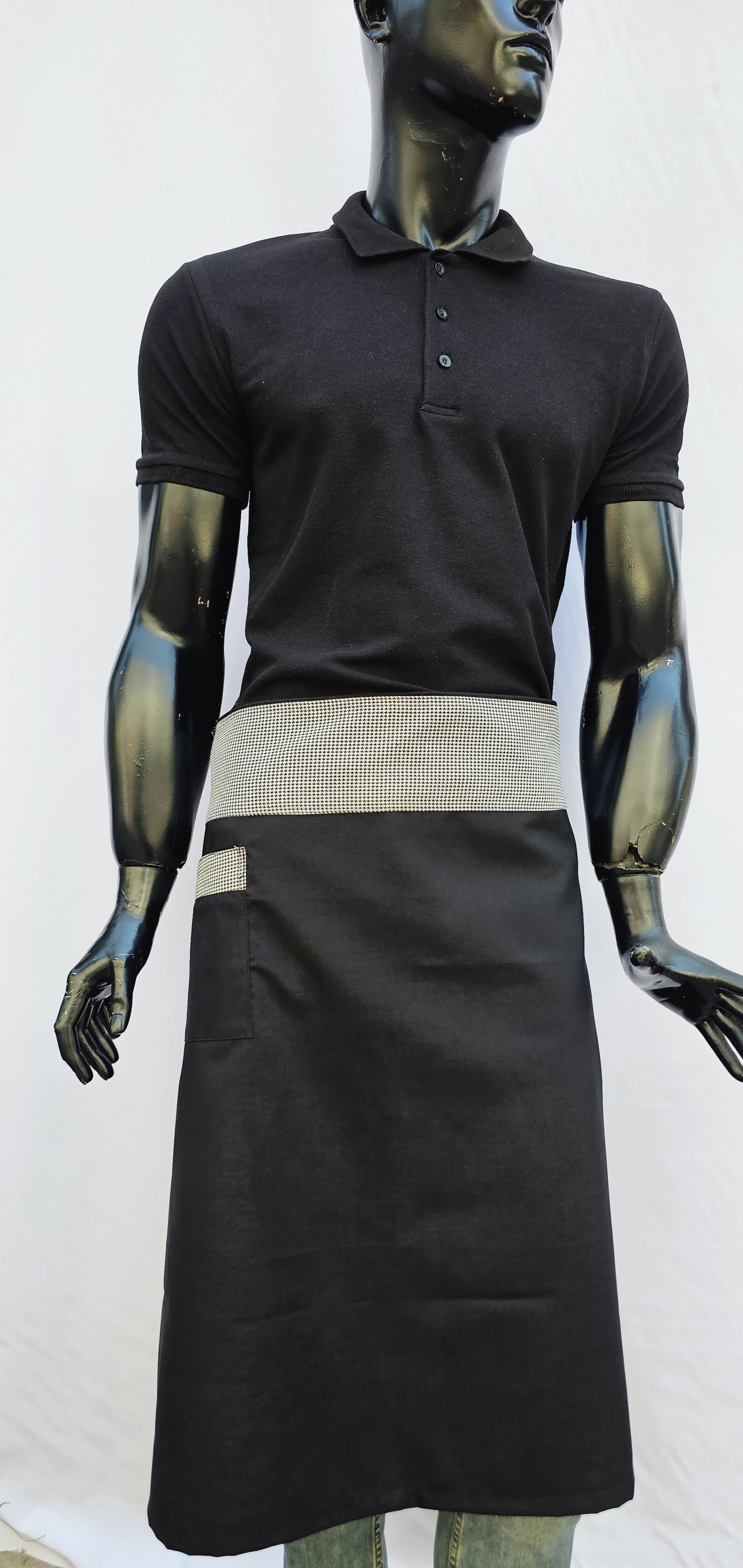 LÜKS YARIM ÖNLÜK YIRTMAÇLI PİYADE PUL ZEMİN SİYAH GARNİ